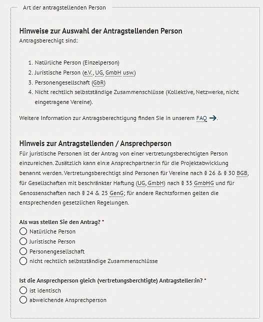 Online-Antragsformular mit Feldern zur Auswahl einer antragstellende Person. Hier kann ausgewählt werden, ob es eine natürliche Person, eine juristische Person, eine Personengesellschaft oder ein nicht rechtlich selbstständiger Zusammenschluss ist. Außerdem kann ausgewählt werden, ob es eine Ansprechperson gibt.
