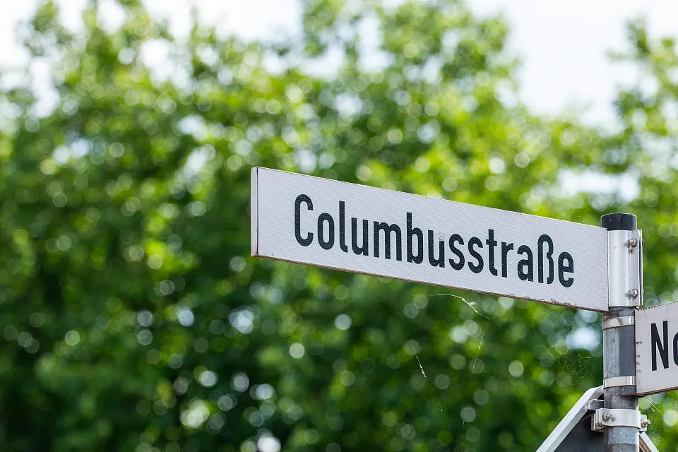 Stra&szlig;enschild Columbusstra&szlig;e