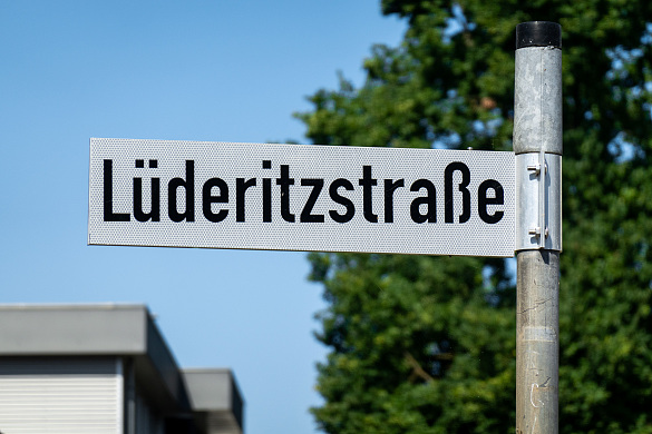 Straßenschild Lüderitzstraße Straßenschild Lüderitzstraße