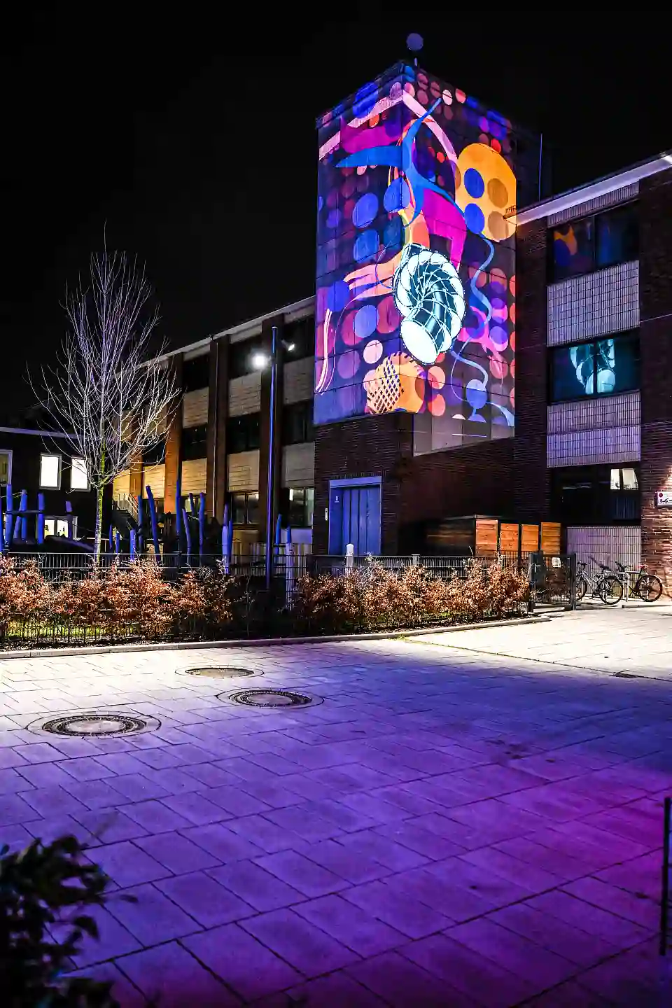 Grand Opening - Illuminierte Fassade ZFK